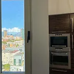 Urban Serenity Skyline Premium - Blloku 地拉那