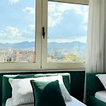 Urban Serenity Skyline Premium - Blloku 地拉那