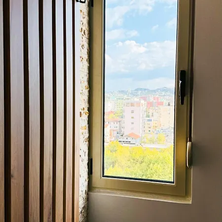 Urban Serenity Skyline Premium - Blloku تيرانا