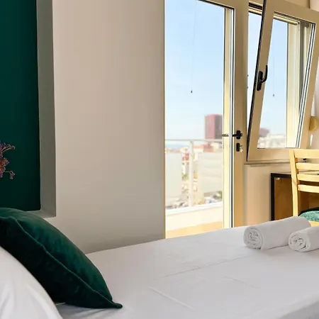 Urban Serenity Skyline Premium - Blloku Appartement Tirana