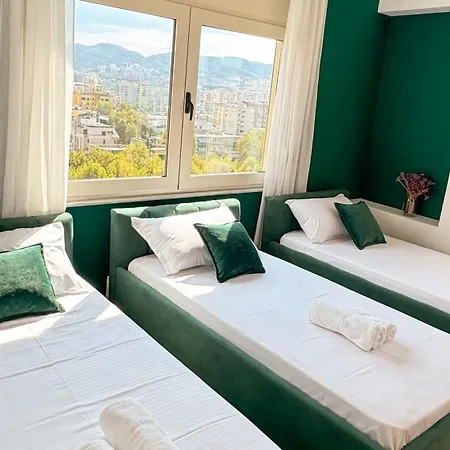 Urban Serenity Skyline Premium - Blloku Appartement *