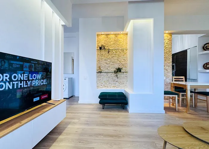 Urban Serenity Skyline Premium - Blloku Lejlighed Tirana