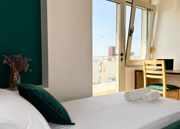 Urban Serenity Skyline Premium - Blloku Lejlighed Tirana